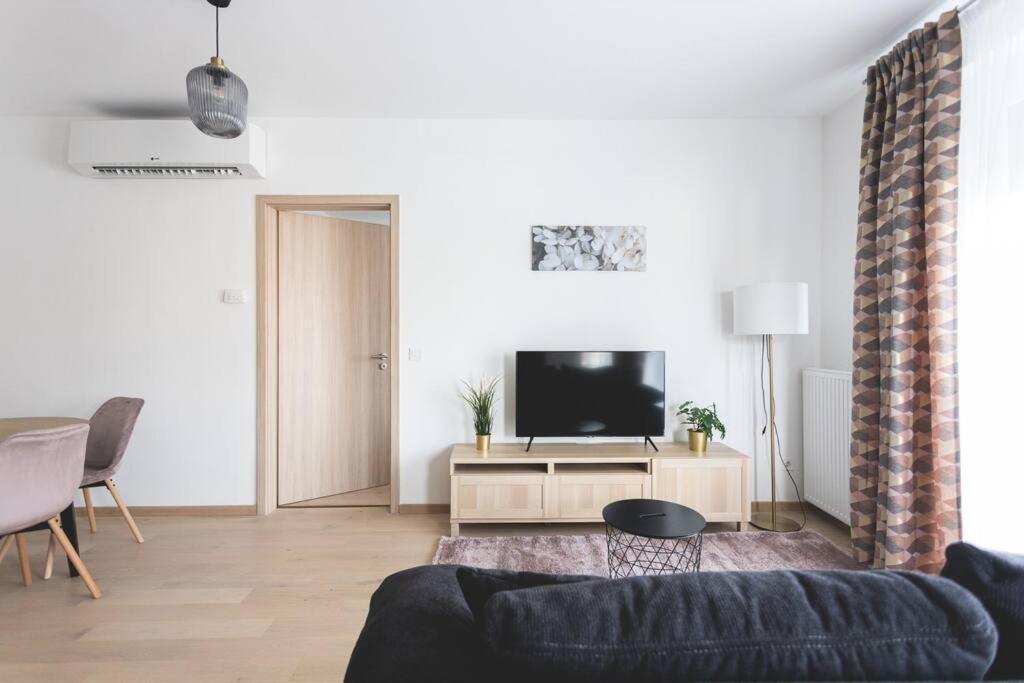 Jewish Quarter Gem With Rooftop Terrace + Parking - 601 Apartament Budapesta