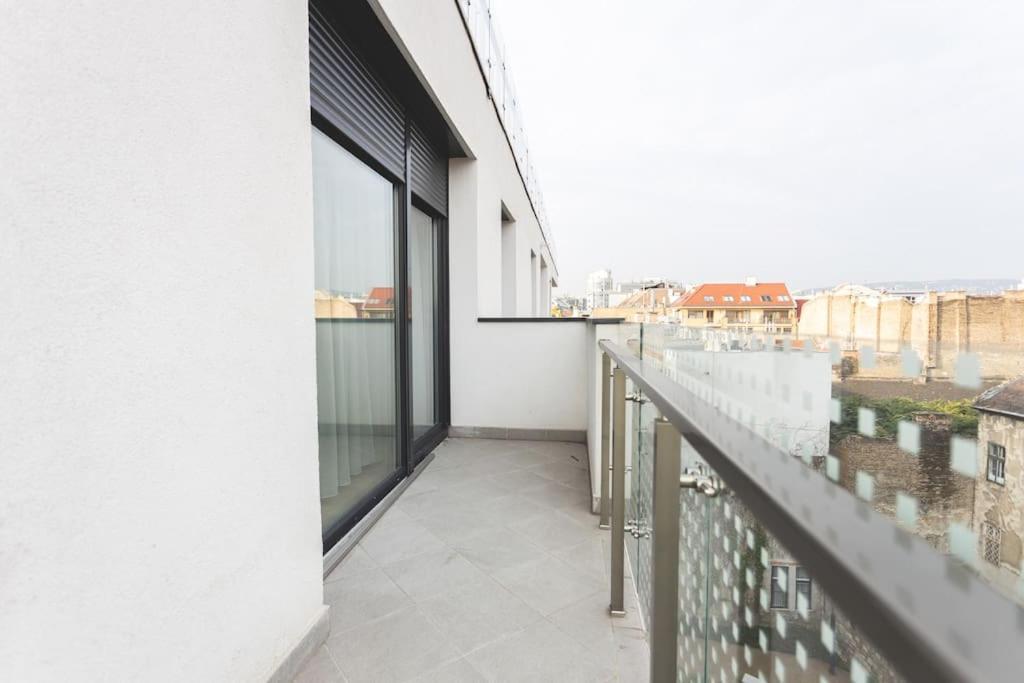 Apartman Jewish Quarter Gem With Rooftop Terrace + Parking - 601 *